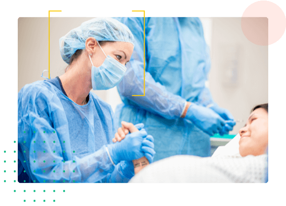 Medical professional with pregnant woman - Clinical learning - HealthStream